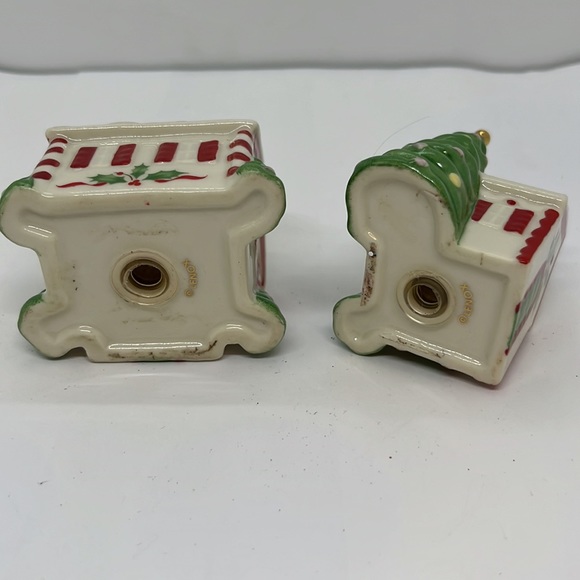 Lenox Porcelain Christmas House Salt & Pepper Shakers - Picture 4 of 4